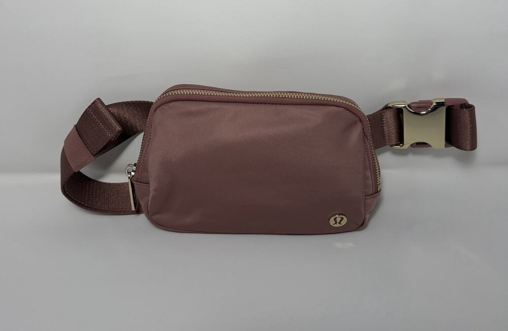 Lululemon Everywhere Belt Bag 1L, Color Spiced Chai With Gold Hardware